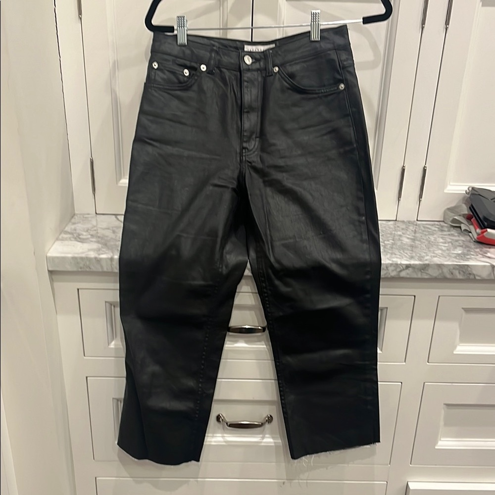 Top Shop Women’s Black streight cropped Jeans